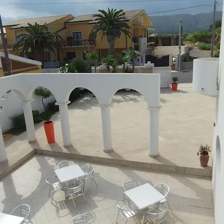 Hotel Ionia 3*
