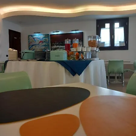 Ionia Hotel 3*