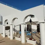 Ionia Hotel 3*