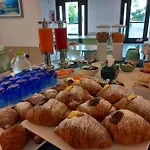 Ionia Hotel