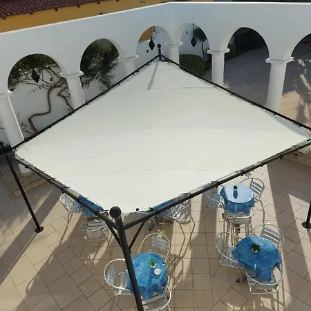 Ionia Hotel 3*